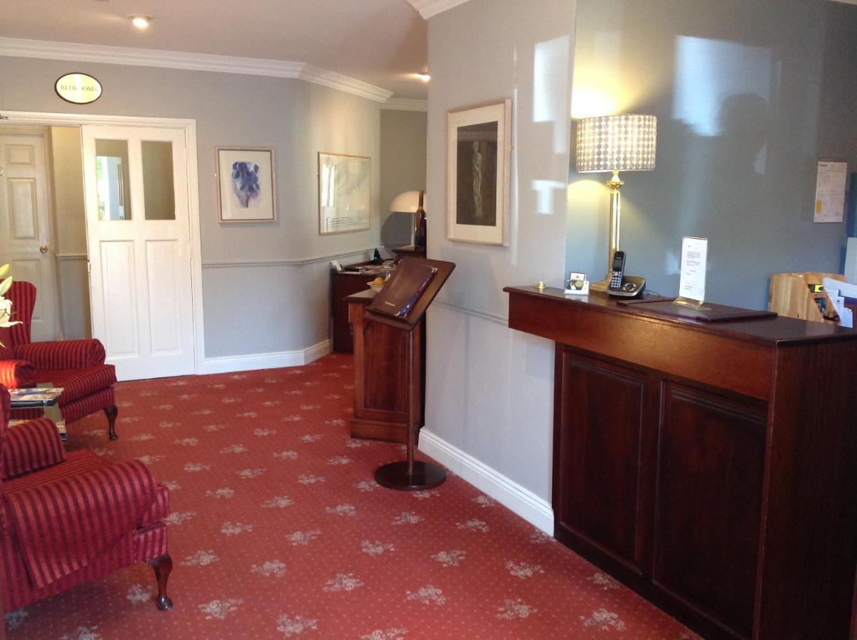 Glenwood House Hotel คาร์ริกาไลน์ ภายนอก รูปภาพ