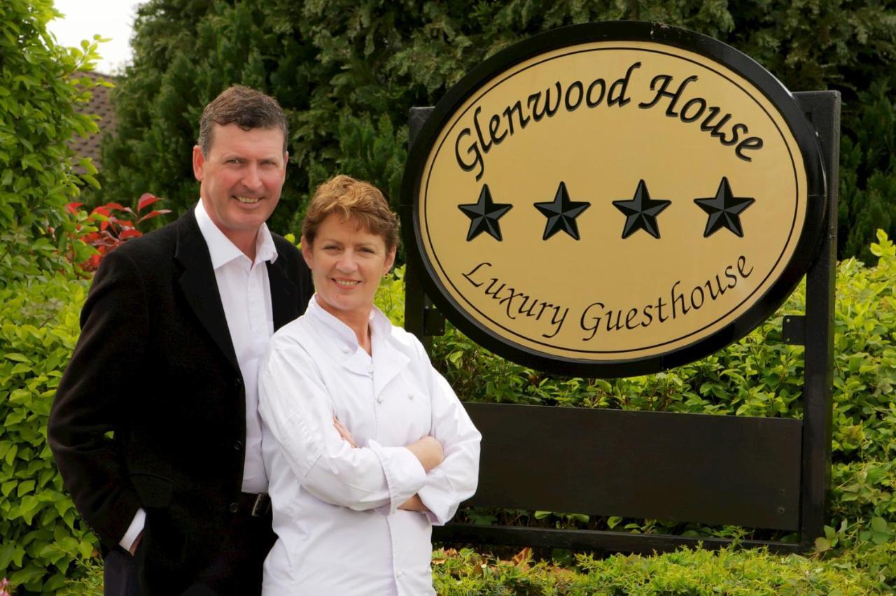 Glenwood House Hotel คาร์ริกาไลน์ ภายนอก รูปภาพ